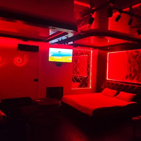 "Dream Room" Тематические Апартаменты Харьков! Цоколь! Eksteriør bilde